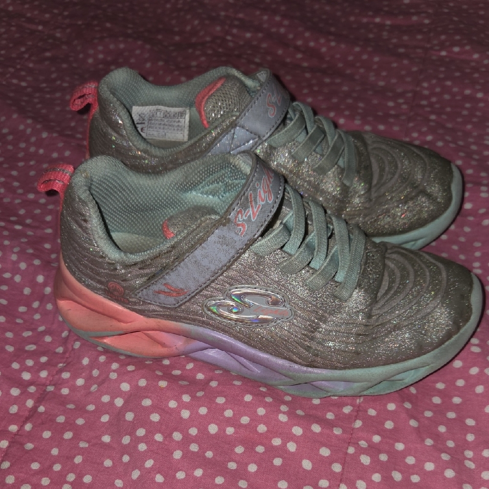 ♥️2 For $25♥️Skechers Sparkle Lace-Up Sneakers in Mint and Pink Size 2